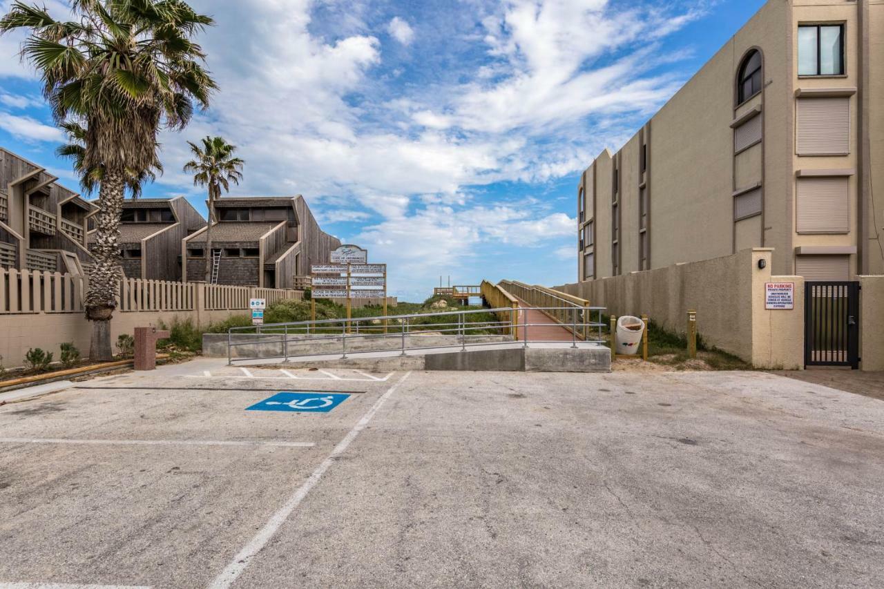 Beachview Condominiums: Palm Tree Pathway South Padre Island Exteriör bild